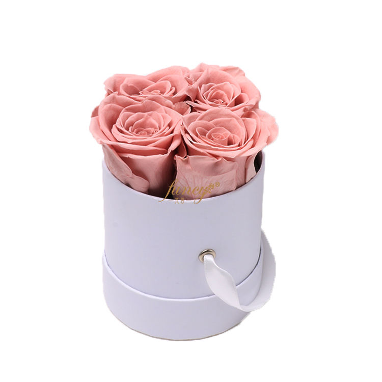 4 Roses Dans Boîte Ronde