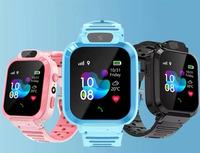 Smartwatch per Studenti di Alta Qualità con GPS, Multilingue, Fotocamera, Chiamate, Chat Vocale, Cinturino in Silicone e Sveglia