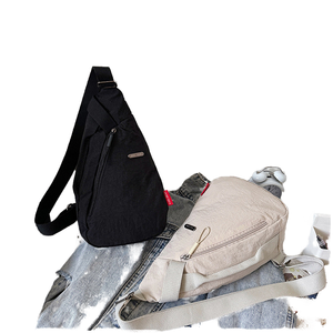 Bolso Bandolera Impermeable con Cierre para Mujer, Diseño Coreano Moderno y Versátil para Uso Comercial e Individual, Novedad 2025 - Product Image 1