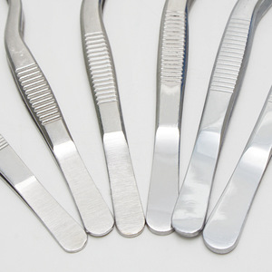Pinzas de Acero Inoxidable en Forma de Pistola de 14cm, 16cm, 20cm, 23cm, 26cm, 30cm con Puntas Dentadas para Uso Médico y de Laboratorio - Product Image 2