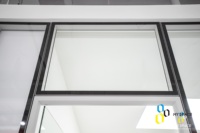 Panneaux de fixation pour murs modulaires modernes, système de cloisonnement acoustique pour bureaux et maisons, cloison intérieure à cadre invisible, mur double vitrage