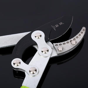 กรรไกรตัดแต่งกิ่งแบบยืดหดได้ Gisen ใบมีด 95 มม. ผลิตจากเหล็กอัลลอยด์ แข็งแรงทนทาน สำหรับตัดแต่งต้นไม้ผลไม้ กิ่งสูง ใช้ในสวน - Product Image 5