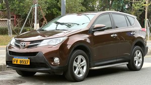 Voiture d'<span class=keywords><strong>occasion</strong></span> à bas <span class=keywords><strong>prix</strong></span>, conduite à gauche, <span class=keywords><strong>Toyota</strong></span> <span class=keywords><strong>RAV4</strong></span> 2.5 4WD Elite Edition 2013, transmission automatique - Product Image 2