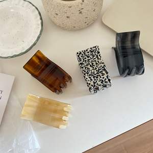 Nueva moda coreana, coleta medio atada, horquilla fija, temperamento, tres dientes Clip <span class=keywords><strong>para</strong></span> agarrar, accesorios <span class=keywords><strong>para</strong></span> el cabello <span class=keywords><strong>para</strong></span> mujeres - Product Image 3