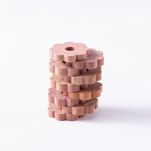 Guirnaldas Decorativas <span class=keywords><strong>de</strong></span> <span class=keywords><strong>Madera</strong></span> <span class=keywords><strong>de</strong></span> Cedro Rojo Natural para el Hogar, Repelentes <span class=keywords><strong>de</strong></span> Insectos, Antiolores, Antipolillas, Antihumedad, Aromatizantes para Armarios y Zapateros - Product Image 1