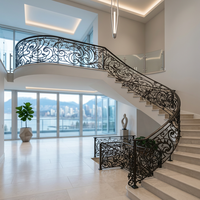 Rampe d'escalier intérieure en fer forgé décorative courbée haut de gamme du Canada / Rails en fer