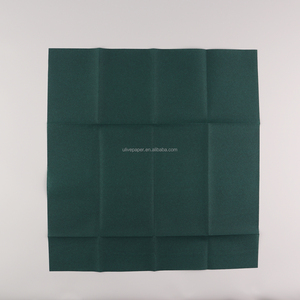 Pochette de couverts et <span class=keywords><strong>serviette</strong></span> de table <span class=keywords><strong>en</strong></span> <span class=keywords><strong>papier</strong></span> Airlaid vert, 1 pli, style coloré - Product Image 2