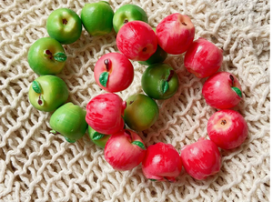 Nouvelles perles en résine simulée en forme <span class=keywords><strong>de</strong></span> mini-fruits (pomme, myrtille), à trou droit, pour accessoires <span class=keywords><strong>de</strong></span> bijoux DIY - Product Image 6