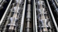 Máquina Automática de Formación de Rollos de Láminas Metálicas para Techos de Tejas Glaseadas IBR Corrugadas de Tres Capas con Paneles Diferentes