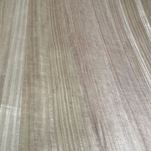Maßgefertigtes 0,3mm 0,4mm Paulownia Massivholzfurnier <span class=keywords><strong>Hinoki</strong></span> Dekoratives Geprägtes Holzfurnier für Hotelgebrauch zum Fabrikpreis - Product Image 1