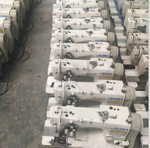Machine à coudre industrielle d'occasion Juki LH 3578A à 2 aiguilles, point noué, tête semi-sèche - Product Image 3