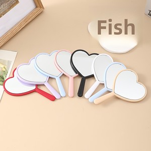 Miroir portable créatif en forme de cœur avec poignée, idéal pour le maquillage, la publicité et les cadeaux promotionnels (vente en gros) - Product Image 5