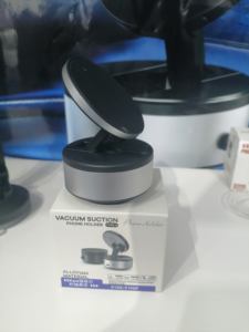 Soporte Magnético Plegable y Resistente para Teléfono de Coche con Succión al Vacío, Ajustable 360°, con Cargador y Carga Inalámbrica para iPhone Max - Product Image 6