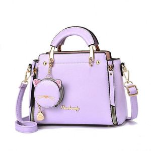 Mini bolso de mano de noche de acrílico impermeable con estampado de mármol de lujo, forma esférica, chapado en plata y diseño elegante. - Product Image 4