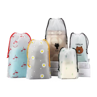 Sacs en poly en plastique imperméable transparent givré EVA personnalisé avec logo imprimé personnalisé pour le stockage de vêtements et de chaussures