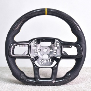 Volant de voiture sport en fibre de carbone véritable personnalisé et amélioré pour <span class=keywords><strong>Ford</strong></span> <span class=keywords><strong>Mustang</strong></span> <span class=keywords><strong>GT</strong></span> 2021-2025 – Vente en gros - Product Image 1