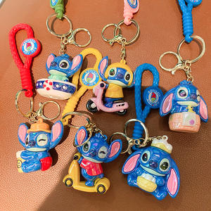 Llavero Divertido de Muñeca de Dibujos Animados, de PVC Suave, Brillante y Colorido, Exquisito Colgante para Coche o Bolso, Pequeño Regalo al por Mayor - Product Image 3