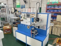Machine à enrouler les bandes contrôlée par PLC, haute efficacité, avec coupe automatique et enrouleur de sangles