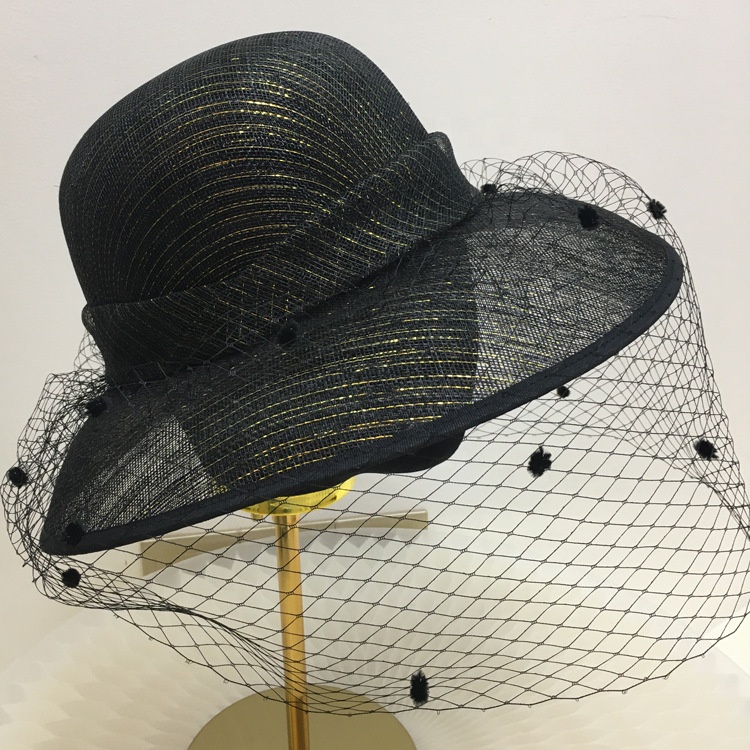Женская сетчатая шляпа с большими полями