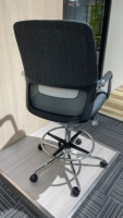 Chaise pivotante de réception avec repose-pieds et anneau de pied pour visiteurs, caissiers et bars – Vente en gros