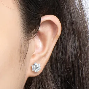 패션 쥬얼리 눈송이 모양 925 스털링 실버 6mm 0.8CT moissanite 스터드 귀걸이 여성을위한 간단한 스타일 선물