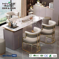 Chaise de salle à manger et de maquillage MYUZ 2026 de style moderne et épuré avec accoudoirs, mousse haute densité, idéale pour petit appartement, bureau à domicile ou bureau.