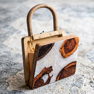 B.H CRAFTS Bolso de Mano de Madera Vintage Hecho a Mano con Incrustaciones de Resina Epoxi Transparente y Vetas de Madera Natural, Forro de Satén, Cierre con Broches, Ideal para Regalo - Product Image 1