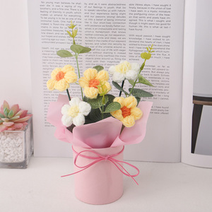 ช่อดอกไม้ถักโครเชต์แฮนด์เมด สำหรับวันวาเลนไทน์ ของตกแต่งโต๊ะ - Product Image 4