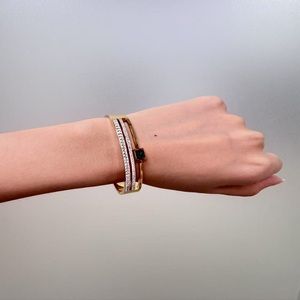 Brazaletes de alta calidad Diamante brillante Temperamento de doble pila Hombres y mujeres con puños Pulsera de doble diamante. - Product Image 6