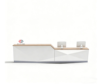 Comptoir de réception de bureau de luxe en pierre, design unique, bureau de réception incurvé