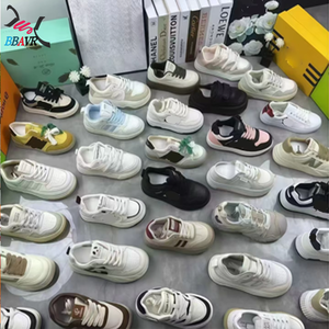 Liquidación de Inventario: Zapatos de Mujer con Suela Suave, Ligeros y Transpirables, Zapatillas Versátiles para el Día a Día - Product Image 1