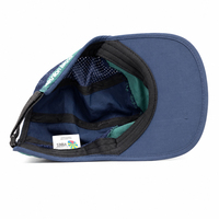 Gorra de Campamento con Visera Plana y Logotipo Estampado por Sublimación, Fabricada en China, con Tela de Malla y Patrón de Letras, Estilo Ideal para Viajes
