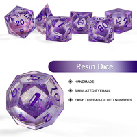 Dés en résine personnalisés pour jeux de rôle D&D, ensembles de dés polyédriques gravés D6 D20 D4 D8 D10, jeu de dés en résine 7 pièces pour RPG