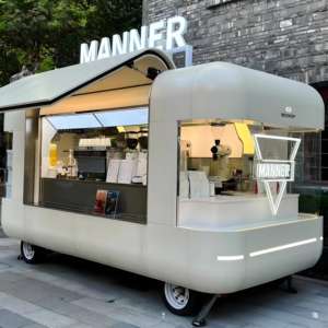 Food Truck Vintage Restauré avec Cuisine Moderne Intégrée pour Traiteur Haut de Gamme et Événements Pop-Up de Marque - Product Image 2