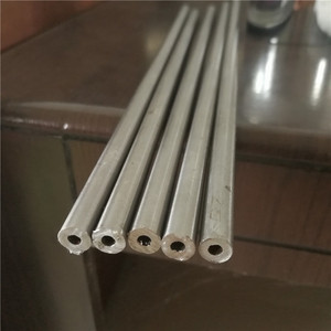 Tubería de Acero Inoxidable 304 sin Costura, Acabado 2B, Estándar ASTM, Sección Redonda, Uso Industrial - Product Image 1