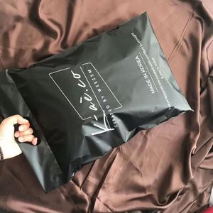 Bolsa de Correo Ecológica con Logotipo Personalizado para Empacar Calcetines, Zapatos y Ropa, con Asa de Correa Reciclable - Product Image 6