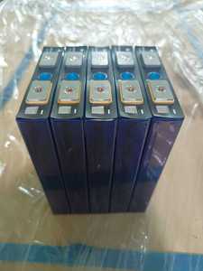 Batterie prismatique LiFePO4 Gotion 3.2V 30Ah Grade A, cellules à cycle profond 2000+ pour véhicules électriques, stockage solaire, onduleurs, voiturettes de golf, pack OEM IP67 - Product Image 6