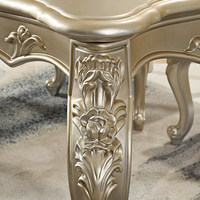 Table à manger ovale en bois massif de style néo-classique européen et ensemble de six chaises avec finition en cuir véritable de luxe