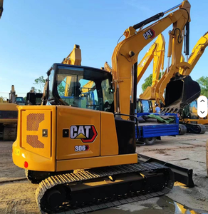 Excavatrice hydraulique sur chenilles CAT306 d'occasion, fabriquée au Japon, 6 tonnes, à prix avantageux, à vendre - Product Image 2