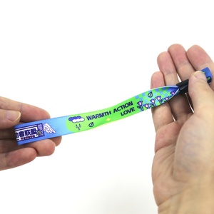 Bracelets en tissu RFID personnalisés de haute qualité avec logo de marque, ruban satiné imprimé pour événements, festivals et fêtes - Product Image 5
