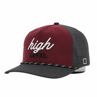 Casquette de golf 5 panneaux en nylon avec logo brodé en relief personnalisé, perforations laser, style luxe et sport, idéale pour l'extérieur