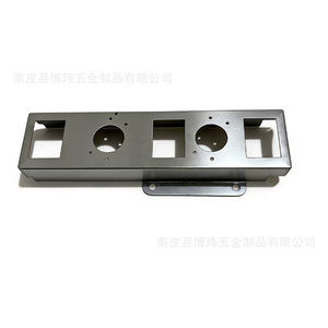 Clips en acier plat à ressort, en acier au carbone doux et en acier inoxydable, estampés sur mesure, avec revêtement en poudre OEM - Product Image 4
