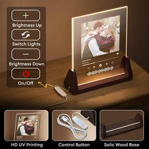 Kişiye Özel Noel Fotoğraf Müzikli Çerçeve Işığı, Ahşap Tabanlı Kişiselleştirilmiş LED Lamba, Aileye Yılbaşı Hediyesi <span class=keywords><strong>2026</strong></span> Yeni Yıl - Product Image 3