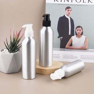 Bouteilles cosmétiques en aluminium argenté pour emballage de savon liquide et de shampoing, design à épaules, pompe pulvérisatrice, couleurs et étiquettes personnalisées - Product Image 3