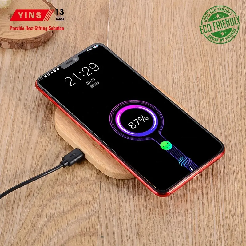 Ultra Slim Bamboo Wood Fast Wireless Charger Pad Plate Phone Chargers Wooden Custom Logo 10w 15w for Iphone Wireless Charging Qi