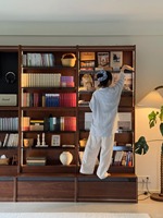 Étagère modulaire en bois de noyer moderne, grand meuble de rangement mural, étagère de présentation pour salon avec tiroirs, design personnalisé