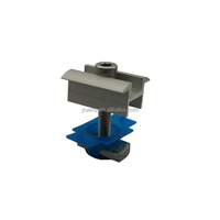 Yuens OEM Usine En Aluminium Panneau Solaire Mi Montage Moyen Rail Pince En Acier fondation Poling Structure Au Sol Accessoires