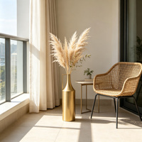 Vase en métal couleur laiton avec poignée latérale carrée, vase de table et de sol moderne et élancé, récipient décoratif pour la maison et l'hôtel