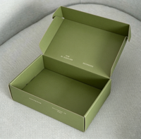 Boîte d'expédition personnalisée vert sauge pour vêtements, boîte en carton ondulé avec logo personnalisé, emballage cadeau écologique pour vêtements