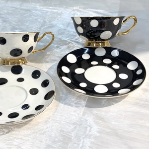 Tazza da Caffè Moderna Minimalista a Pois Bianchi e Neri, Tazza per Latte Stile Hepburn, Tazza da Tè in Ceramica, Tazza Rossa per Tè, Ideale per il Tè del Pomeriggio tra Amiche - Product Image 1